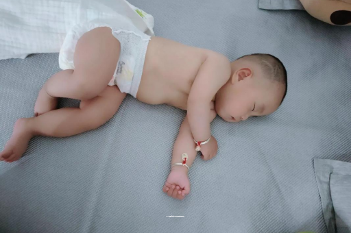 果洛宝宝口水多怎么回事